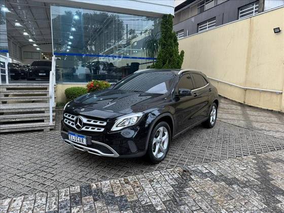 MERCEDES-BENZ GLA 200 1.6 CGI FLEX ADVANCE 7G-DCT MERCEDES-BENZ GLA 200 1.6 CGI FLEX ADVANCE 7G-DCT
